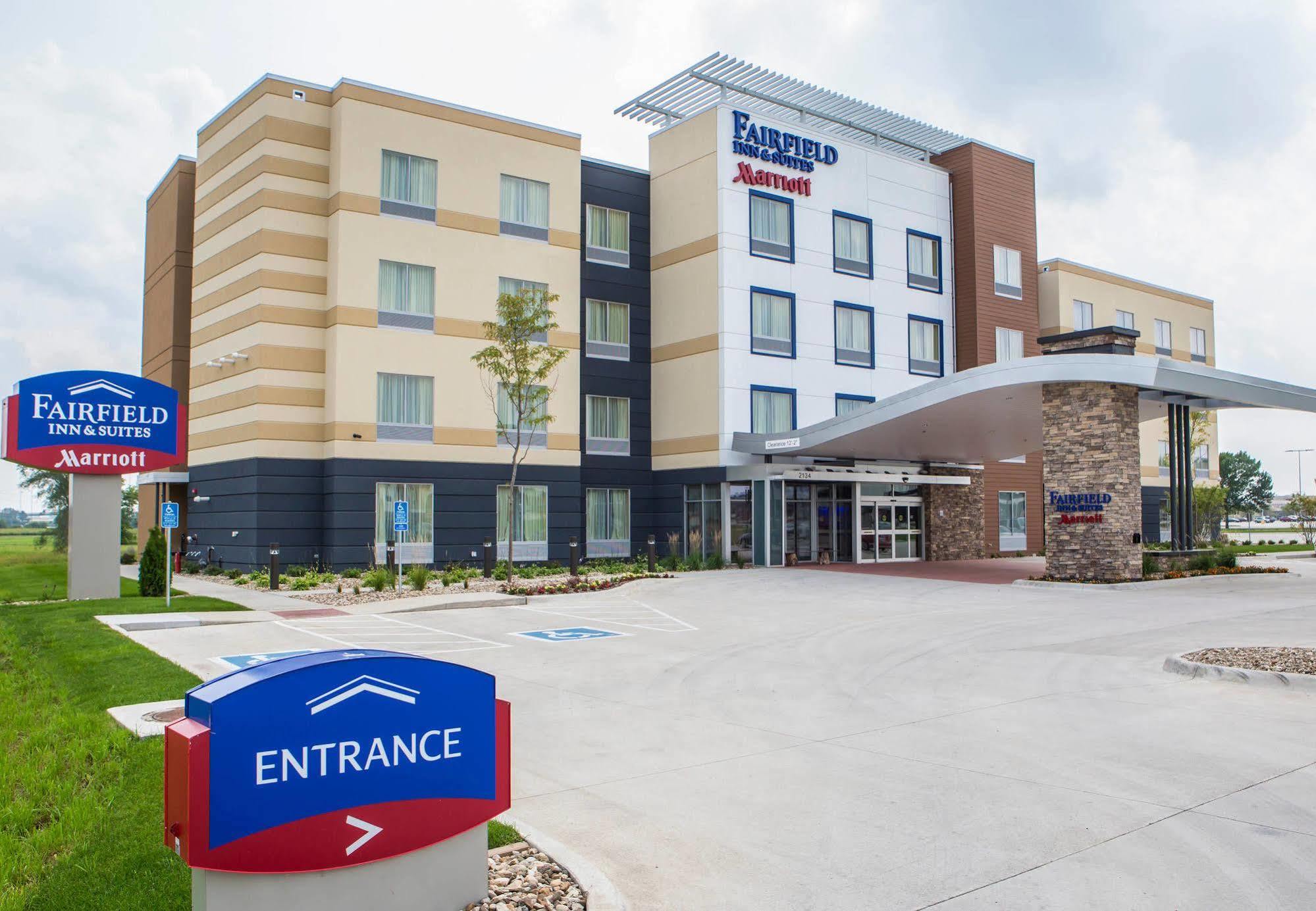 Fairfield Inn & Suites By Marriott Waterloo Cedar Falls Екстер'єр фото