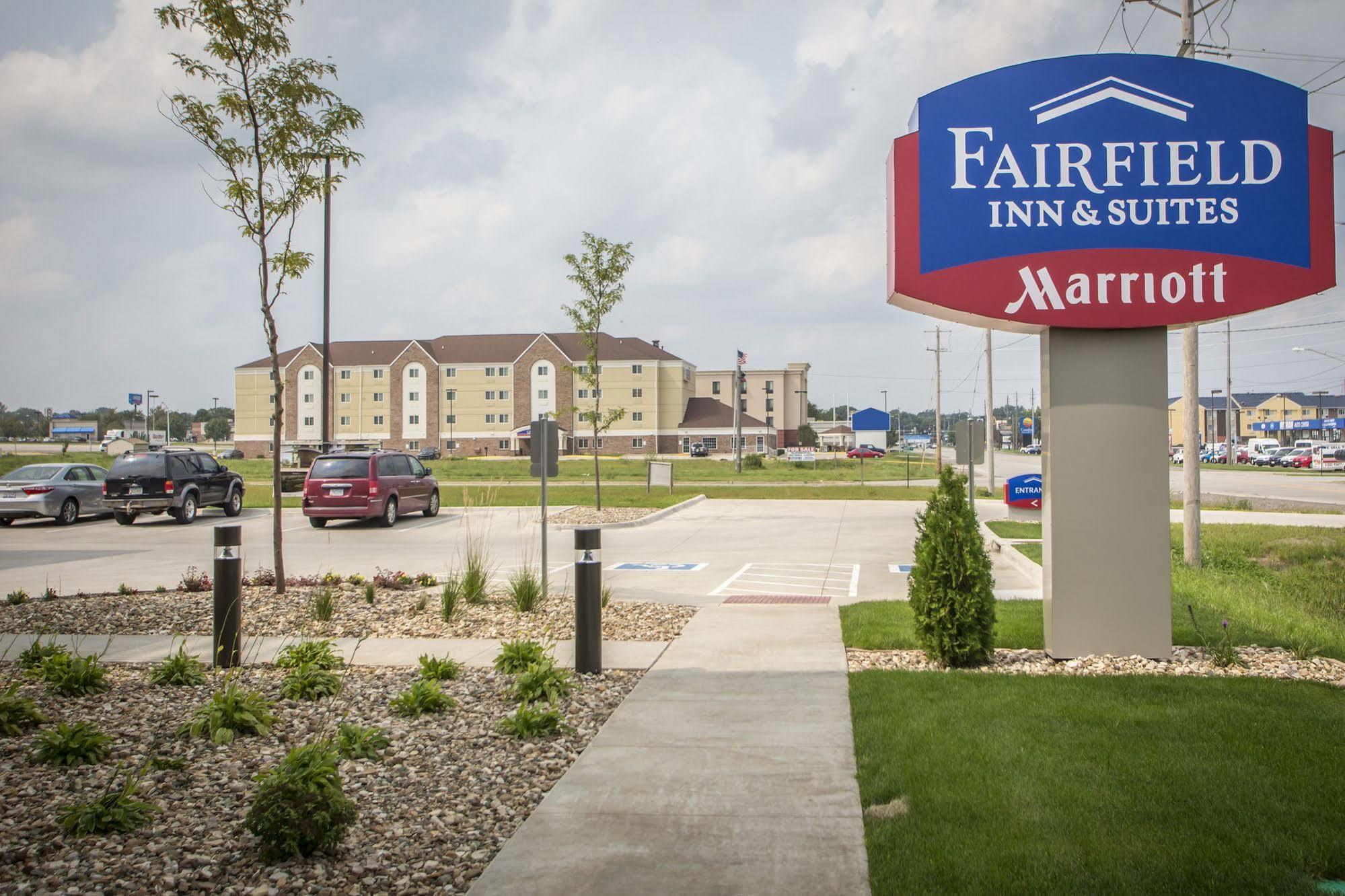 Fairfield Inn & Suites By Marriott Waterloo Cedar Falls Екстер'єр фото