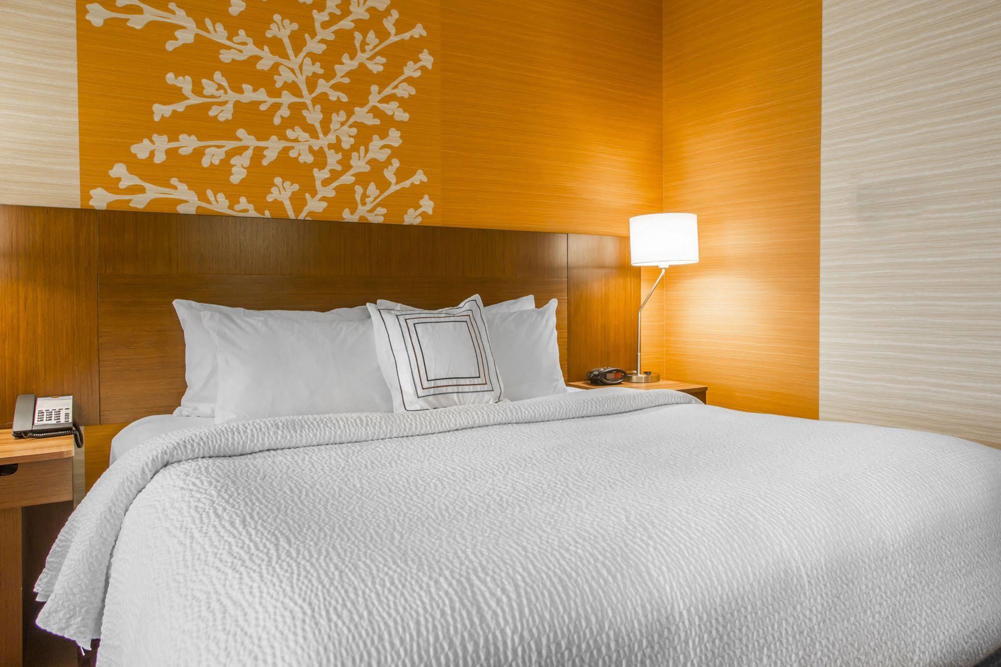 Fairfield Inn & Suites By Marriott Waterloo Cedar Falls Екстер'єр фото